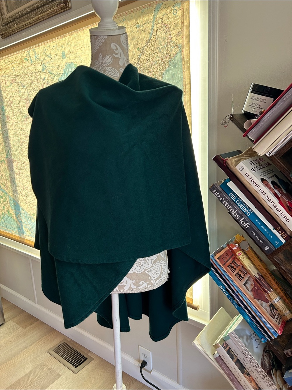 House of Cashmere London-England Wool and Cashmere Dark Green Women's Wrap Cape